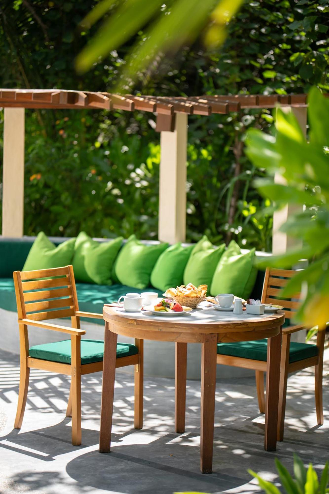 Coco Palm Dhuni Kolhu - 20 Percent Off Roundtrip Seaplane For From 1 To 30 September 2025